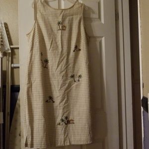 Dress with tropical embroidery 16W